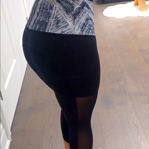 Lululemon Capri leggings - Picture 2 of 11